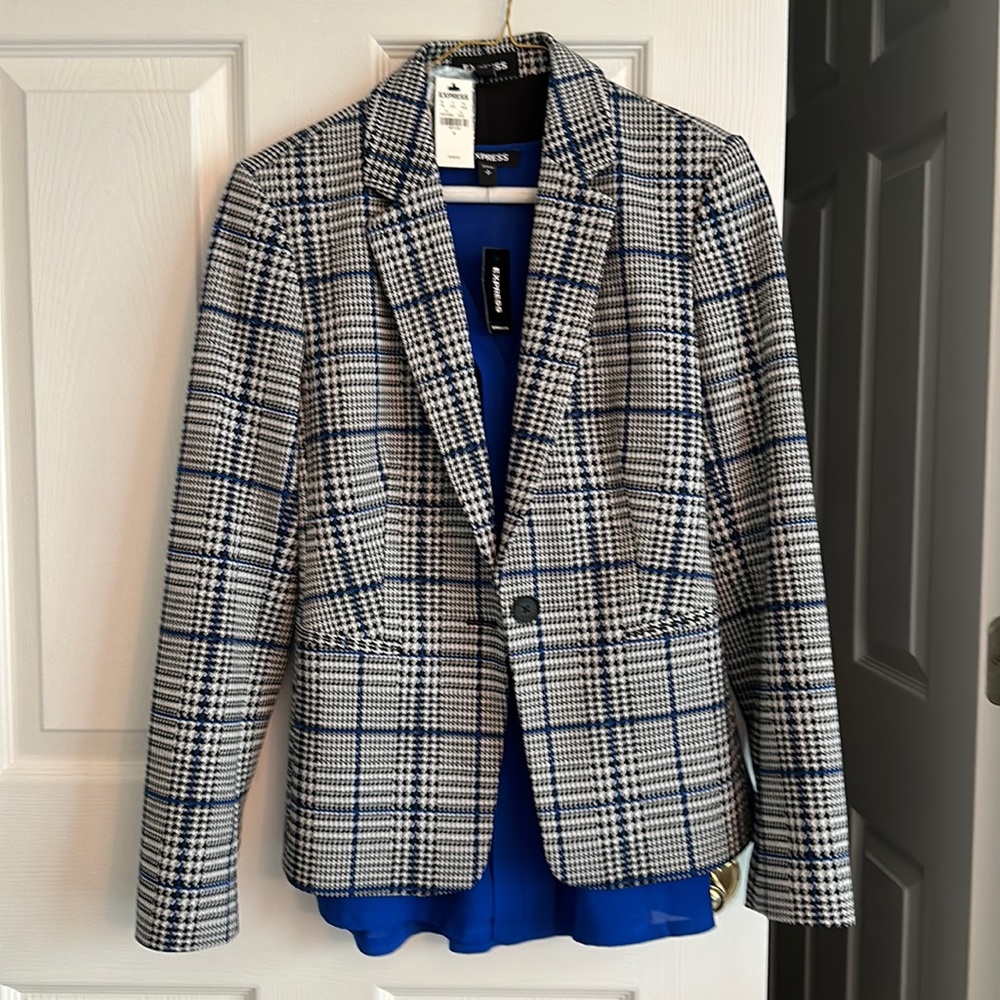 EXPRESS Blazer Size 4 with coordinating EXPRESS Top